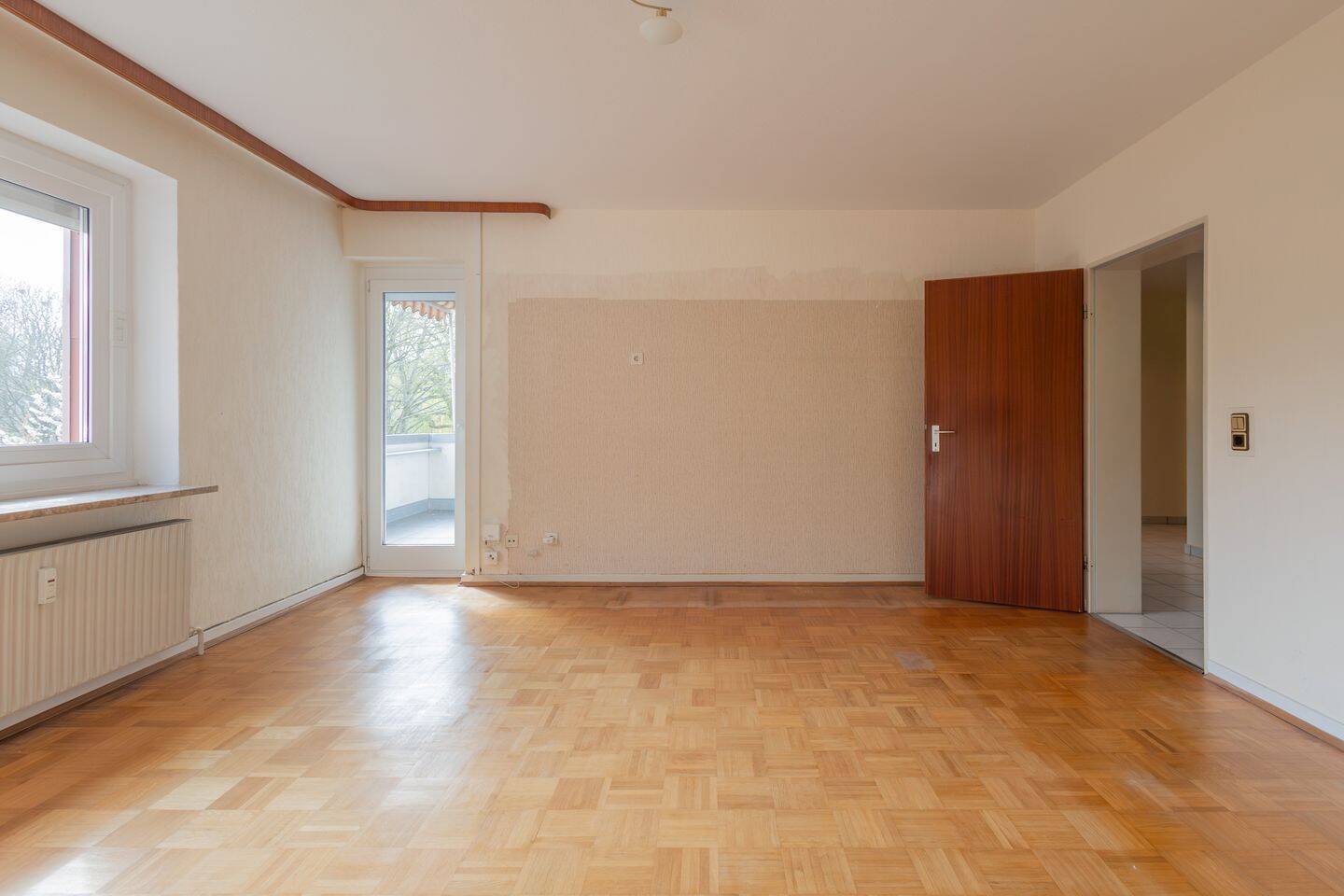 Großzügige Eigentumswohnung mit Balkon und Stellplatz in ruhiger, zentraler Lage von Büdelsdorf – Büdelsdorf – Vorschaubild 5