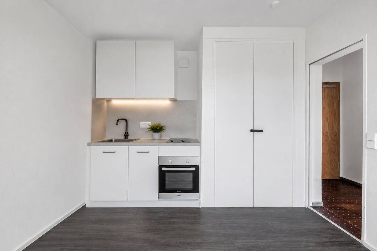 Gepflegte 1-Zimmer-Wohnung in bester Berliner Lage! – 10179 Berlin – Bild 1 von 9
