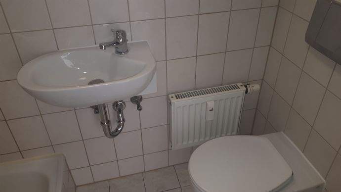 CORDULA IMMOBILIEN schöne 3 Raumwohnung mit Balkon und Dusche cordula 2247 – Erfurt – Vorschaubild 7