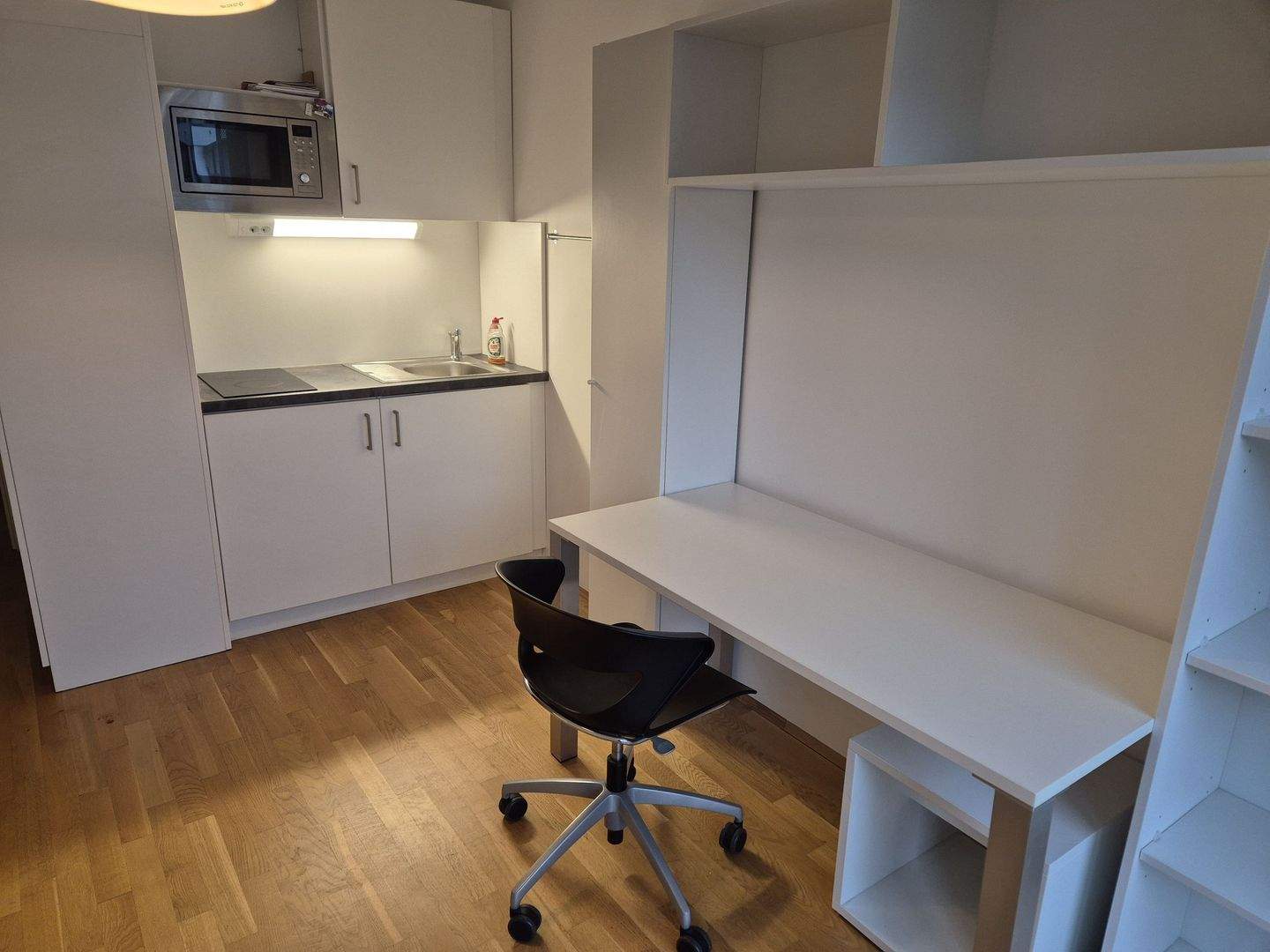 Ruhiges und möbliertes 1-Zimmer-Apartment in Bogenhausen - Immatrikulationsbescheinigung notwendig! – München – Vorschaubild 4