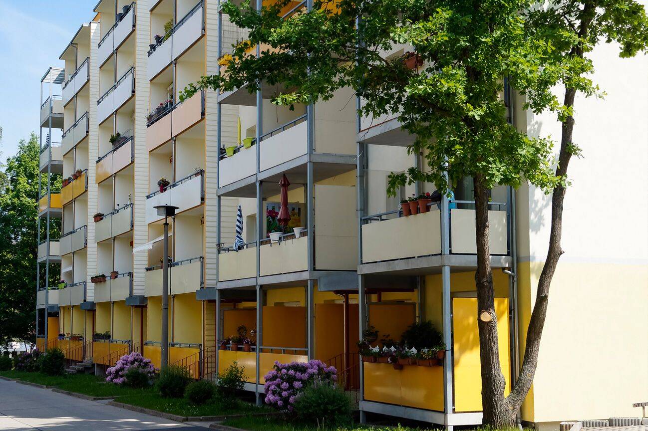 Klein aber OHO mit Einbauküche, Südbalkon und Bad mit Dusche! – Chemnitz – Vorschaubild 8