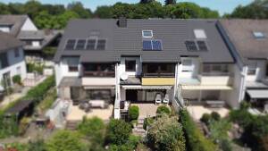 Provisionsfrei in Darmstadt-Arheilgen: 6-Zimmer-Familienhaus mit Garage & neuem Dach