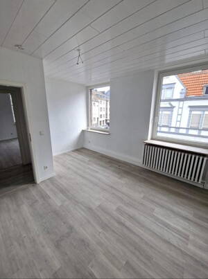 4- Zimmer Wohnung - In zentraler Lage in Mönchengladbach – 41061 Mönchengladbach – Vorschaubild 2