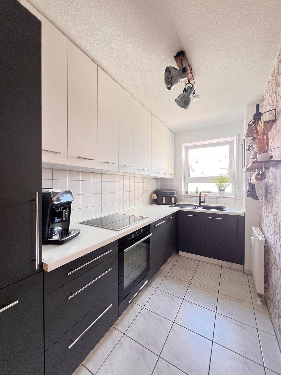 Wohlfühlen in ruhiger Lage - 3,5-Zimmer-Wohnung mit Südbalkon und Tiefgaragenplatz in Tamm – Tamm – Vorschaubild 6