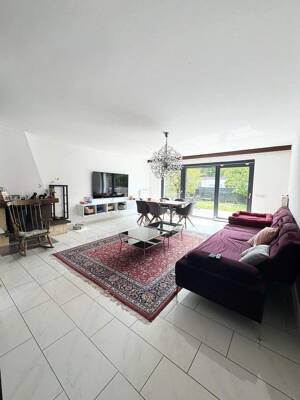 Architekten-Reicheneckhaus mit Garten und Doppelgarage in begehrter Lage von Fürth – 90766 Fürth – Vorschaubild 9