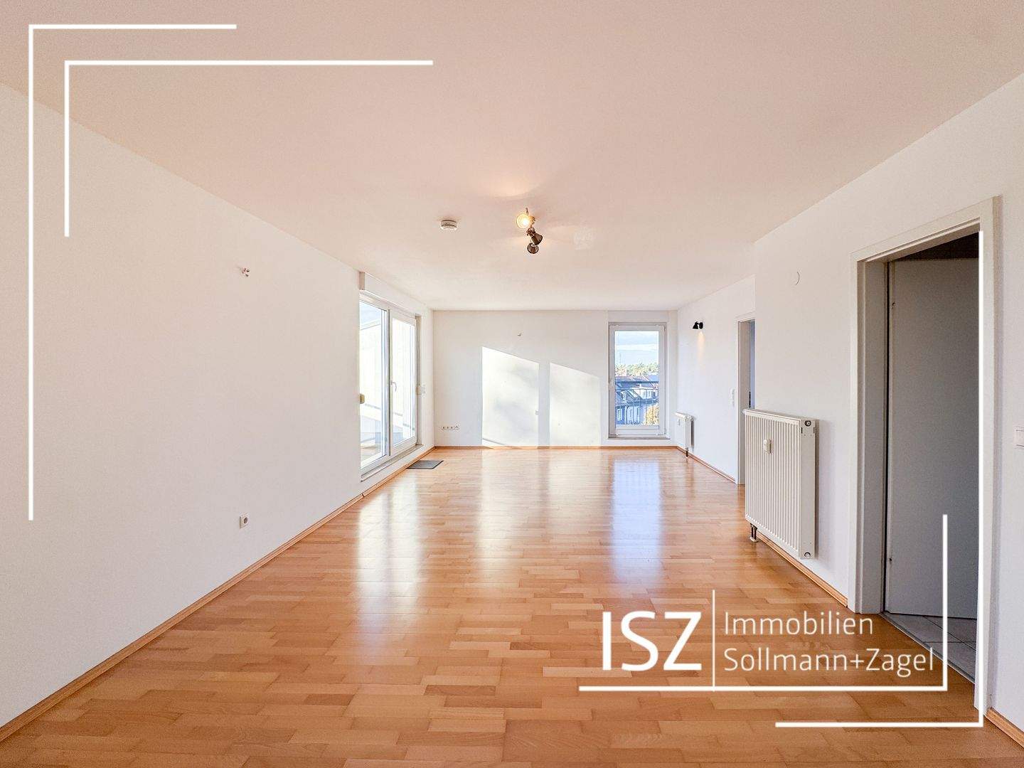 Penthouseartiges Wohnen mit drei Dachterrassen! 3-Zi im obersten Geschoss – Schwaig bei Nürnberg – Bild 1 von 9