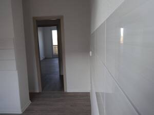 *Erstbezug* helle 3 R Wohnung zum Wohlfühlen – 9228 Chemnitz – Vorschaubild 5