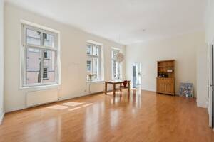 Stilvoller Altbaucharme im Lorettoviertel – 40219 Düsseldorf – Vorschaubild 2