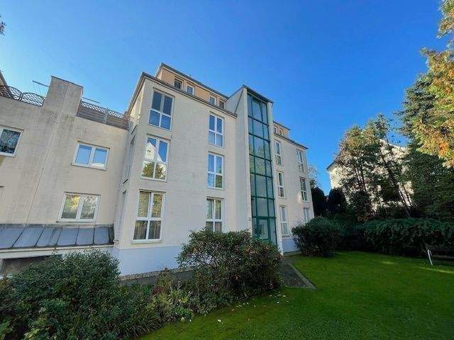 FRISCH SANIERT! 1-Raum-Wohnung mit großem Balkon und Einbauküche – Chemnitz – Vorschaubild 2