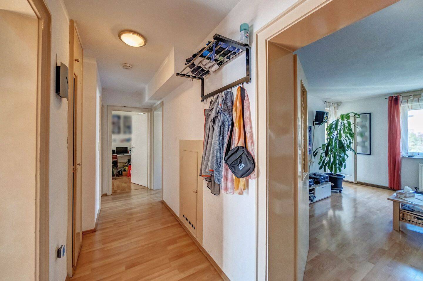 3 Zimmer, Balkon, Garage und Stellplatz in der beliebten Südstadt – Karlsruhe – Vorschaubild 4