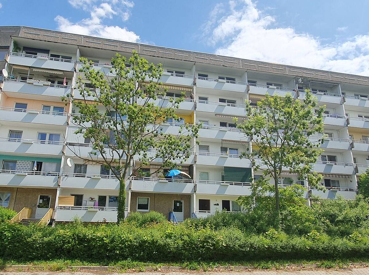 2-Raum-Wohnung mit großer Loggia in Schönau – 4205 Leipzig – Bild 1 von 1