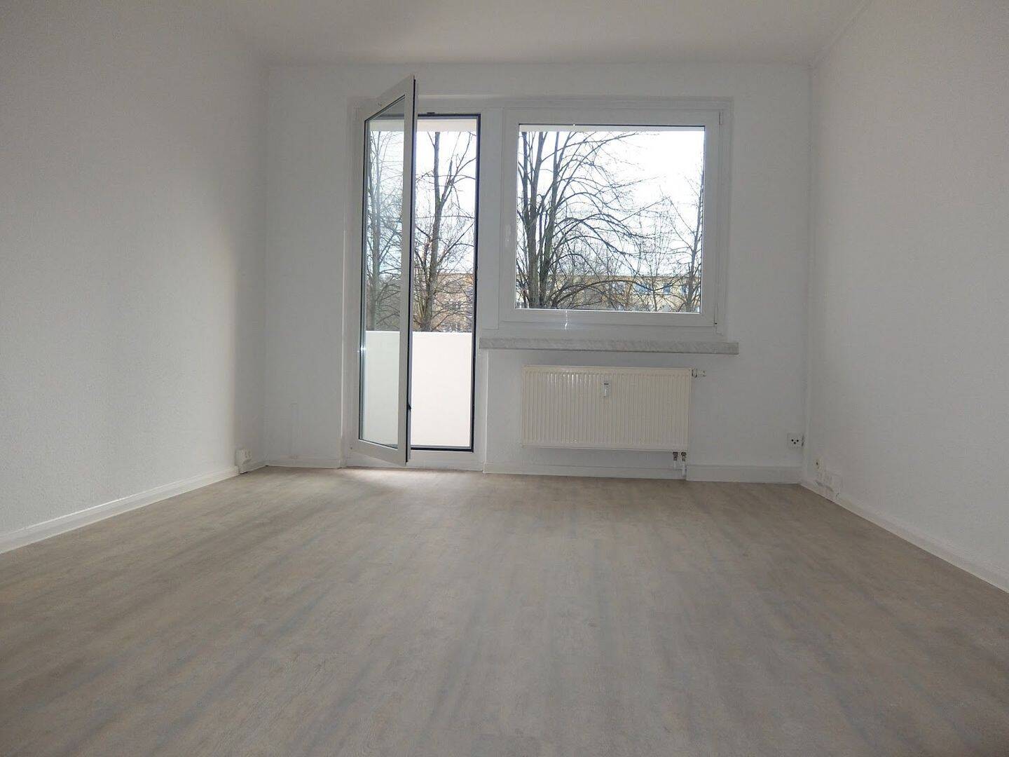 5 Zimmer-Wohnung mit 116 qm im 1. Obergeschoss mit SPIELplatz – Chemnitz – Vorschaubild 3