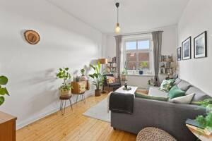 *** Gemütliche, vermietete 2-Zimmer Wohnung am Osterbekkanal in Barmbek-Süd *** – 22083 Hamburg – Vorschaubild 1