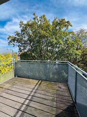 MODERNE TRIFFT ALTBAU-CHARME! _ 4 RÄUME, 2 BÄDER, EINBAUKÜCHE U. DACHTERRASSE IM HERZEN DÜSSELDORFS! – 40476 Düsseldorf – Vorschaubild 7