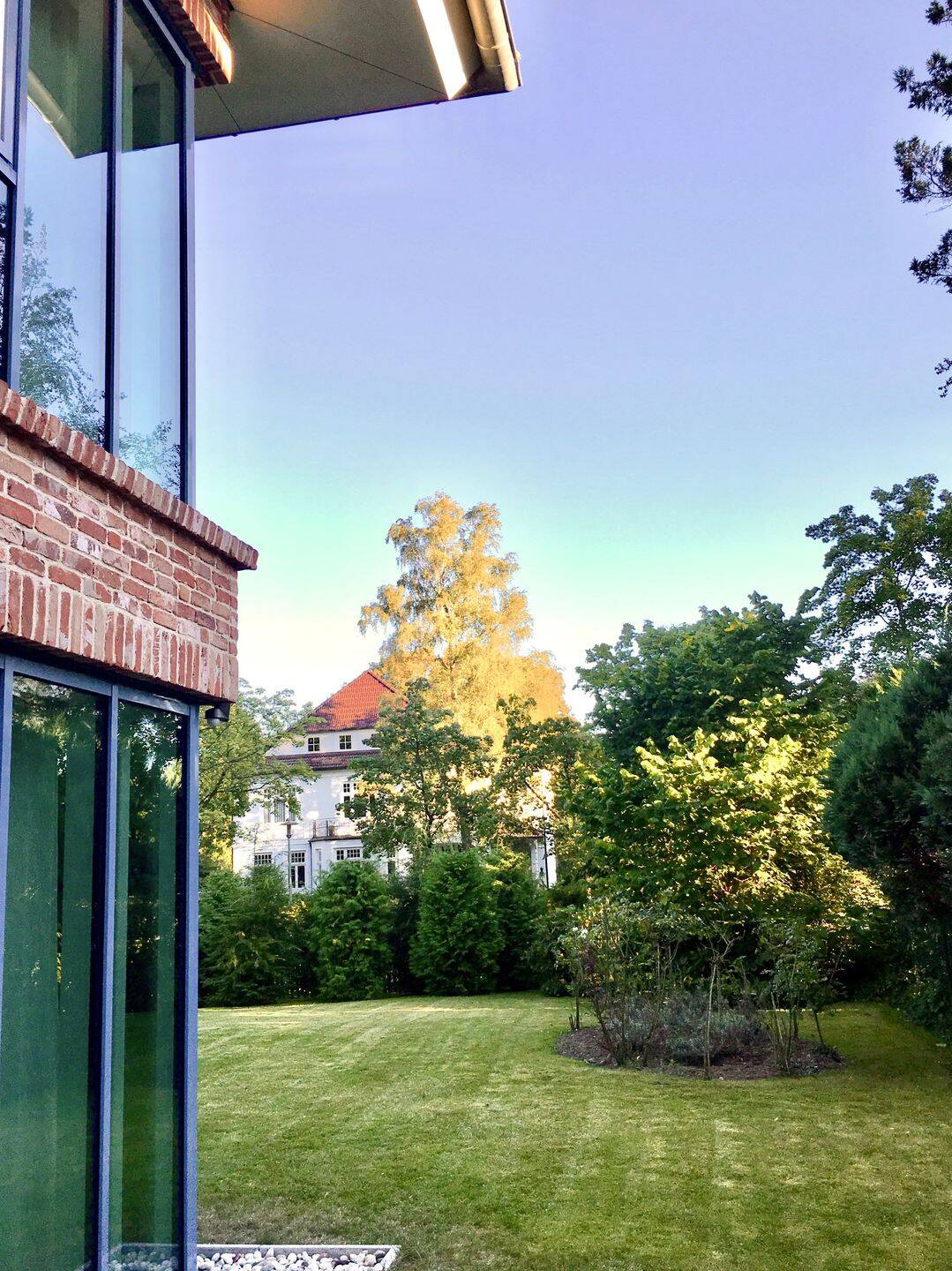 Elegante Kaffeemühle im Aleenviertel von Ahrensburg – Ahrensburg – Vorschaubild 4