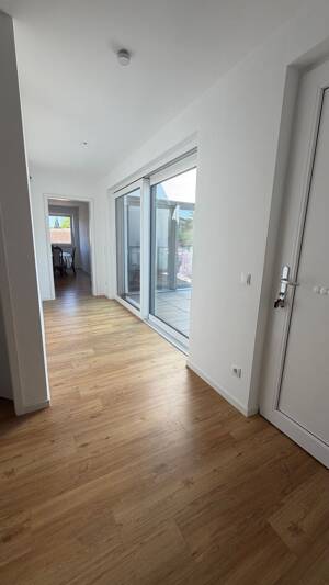 Helle 3-Zimmer-Obergeschosswohnung mit Balkon in zentraler Lage von Lingen – 49809 Lingen (Ems) – Vorschaubild 2