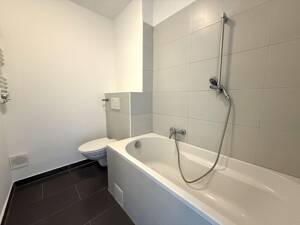 Schöne 2-Zimmer Wohnung inkl. Einbauküche in beliebter Lage von Bilk – 40223 Düsseldorf – Vorschaubild 5