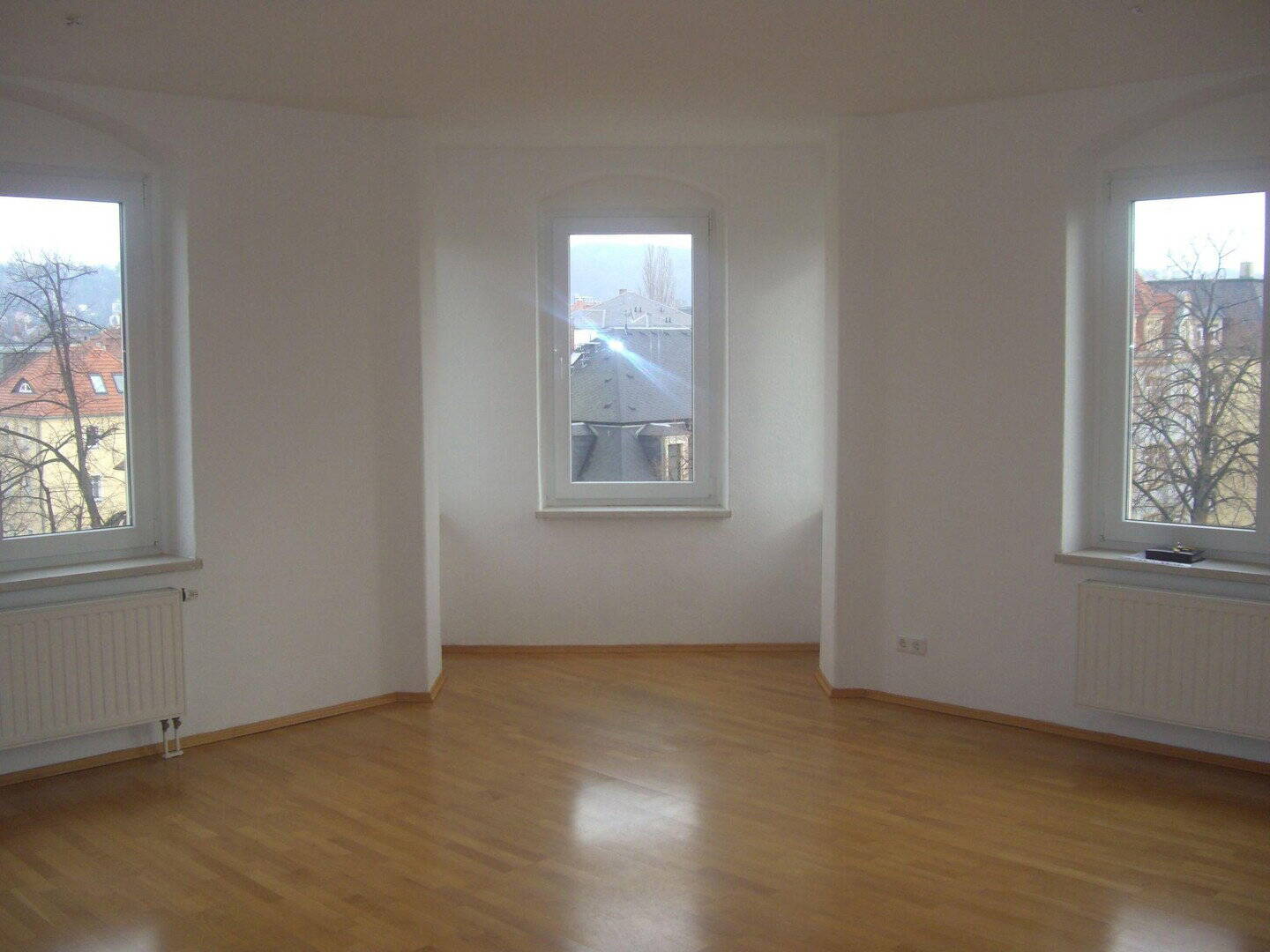 Lichtdurchflutete Maisonette mit Turmzimmer & Dachloggia in Bestlage Striesen-Ost – Dresden – Vorschaubild 9