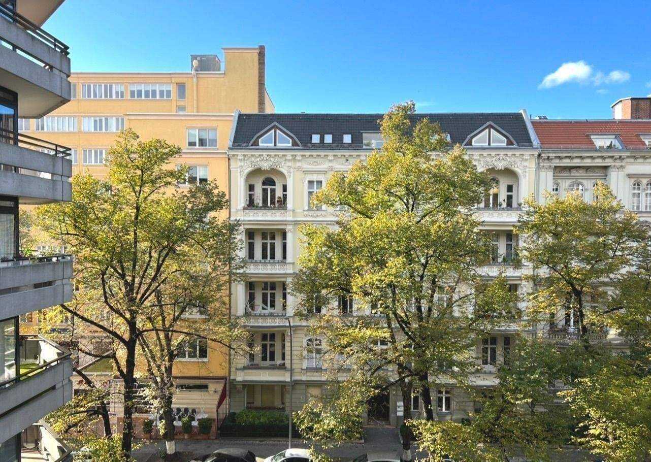 Sanierte City-Wohnung in begehrter Wohnlage nahe Steinplatz – mit separatem Tiefgaragenstellplatz bei Bedarf – Berlin – Vorschaubild 9