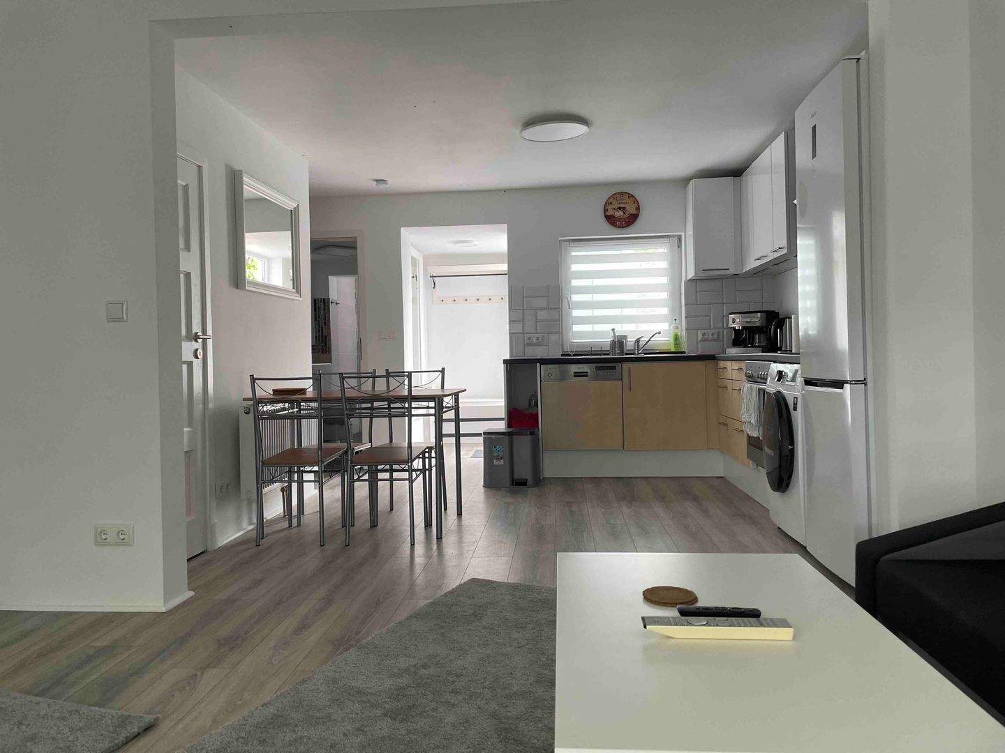 Monteur- Handwerkerzimmer, Gartennutz.+ Grillen, bis 6 Personen, 30,- EUR Nacht/Person – Lübeck – Vorschaubild 4