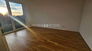 + Viel Platz für die Familie mit großer Terrasse zum Innenhof + – 28217 Bremen – Vorschaubild 4