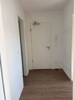 Schöne 2 Zimmer Wohnung zur Miete in Hamburg Wandsbek - Wentzel Dr. – 22047 Hamburg – Vorschaubild 2