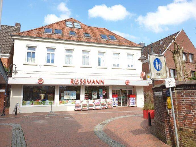"Wohnen über dem Rossmann-Markt" - Dachgeschosswohnung in Jever