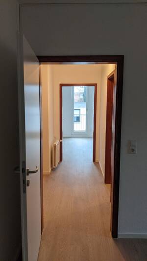 Provisionsfrei von privat: Lichtdurchflutete 3,5-Zimmer-Wohnung mit Westbalkon in ruhiger Lage in HH-Poppenbüttel – 22399 Hamburg – Vorschaubild 9