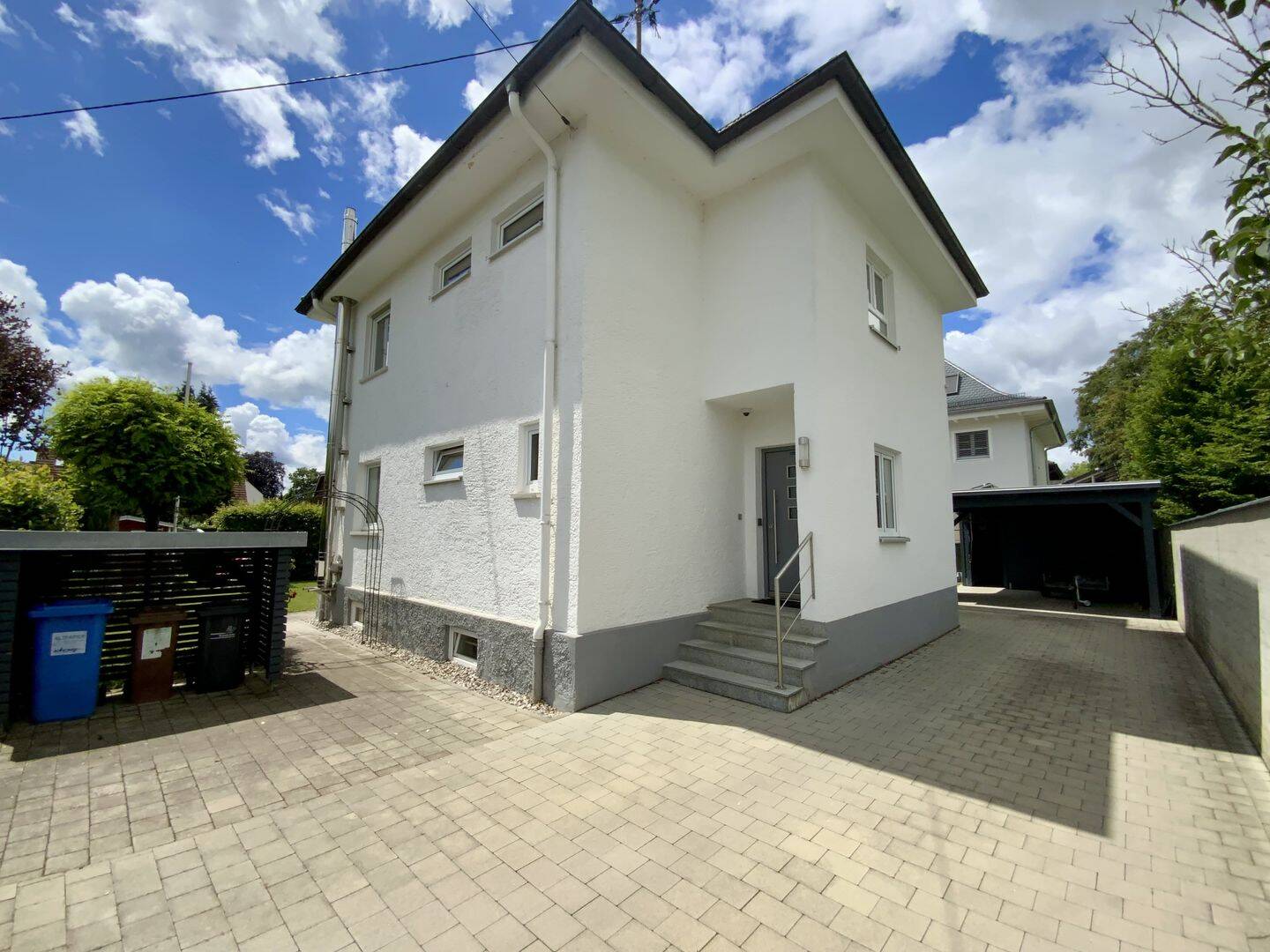 Modernisierte Villa mit Charakter ! – Memmingen – Vorschaubild 2
