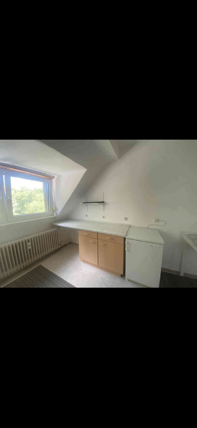 Lichtdurchflutete zwei Zimmer Küche Bad Wohung in Mannheim Almenhof – Mannheim – Vorschaubild 4
