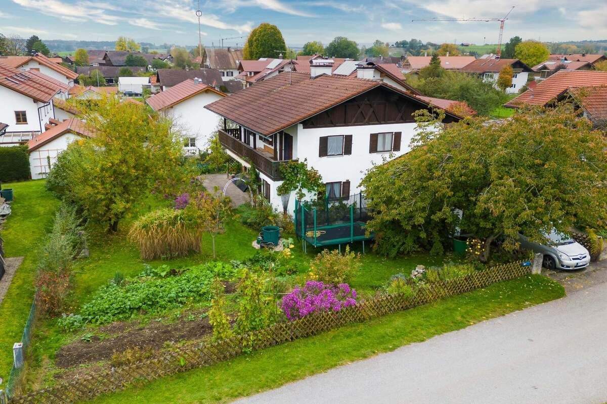Traumhaus mit zus. Potenzial gem. Bebauungsplan – Eberfing – Bild 1 von 9