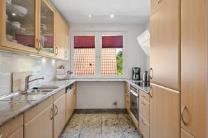 Exklusive Dachgeschosswohnung mit wohnlich ausgebautem Spitzboden in Bestlage von Marienthal – 22043 Hamburg – Vorschaubild 9