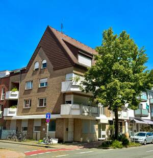 Dachgeschoß-Wohnung mit Penthouse-Feeling !