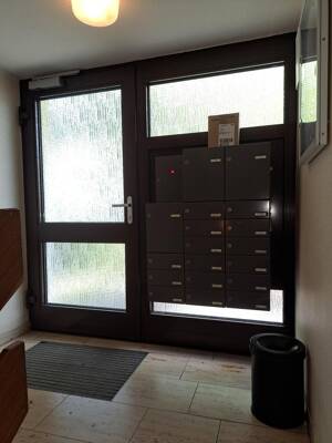 Sehr gut geschnittene, helle 2-Zimmer-Wohnung mit Balkon und Tiefgaragenstellplatz zu verkaufen – 80686 München – Vorschaubild 4