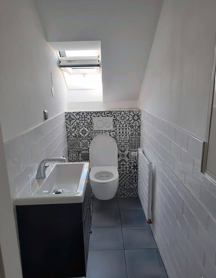 Lichtdurchflutete 2,5-Zimmer-Dachgeschosswohnung nahe U3-Kleinreuth – Nürnberg – Vorschaubild 4