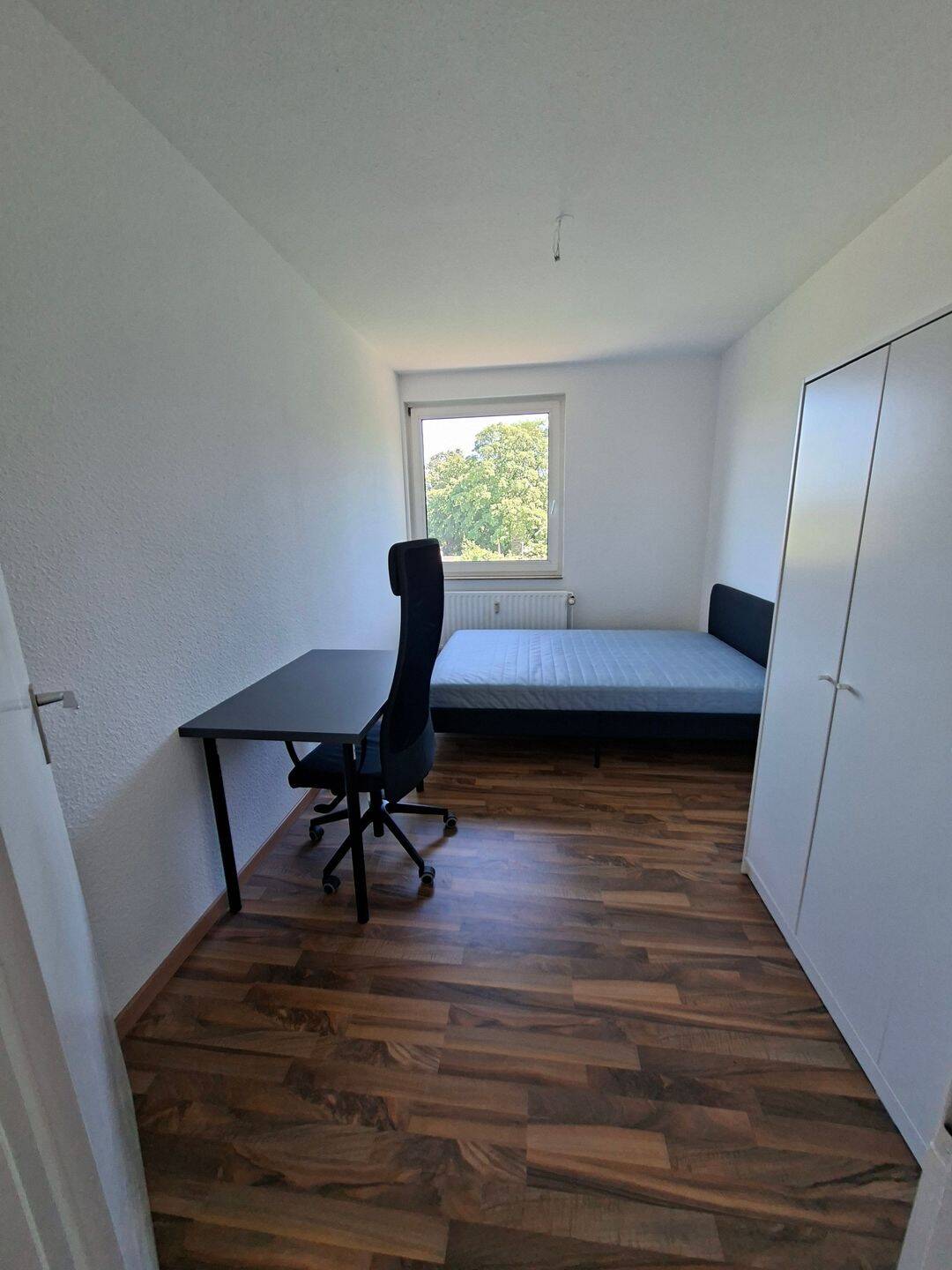 Möblierte WG-Zimmer in renov. 3er-WG /KM- Mieten 550€ - 620€ – Düsseldorf – Vorschaubild 6