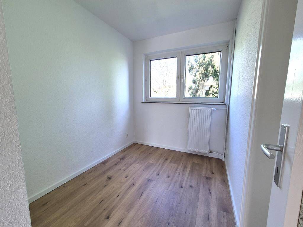 Wohnung ist frisch & fertig. Sie fehlen noch./Freshly renovated and ready for you to move in. – Duisburg – Vorschaubild 4
