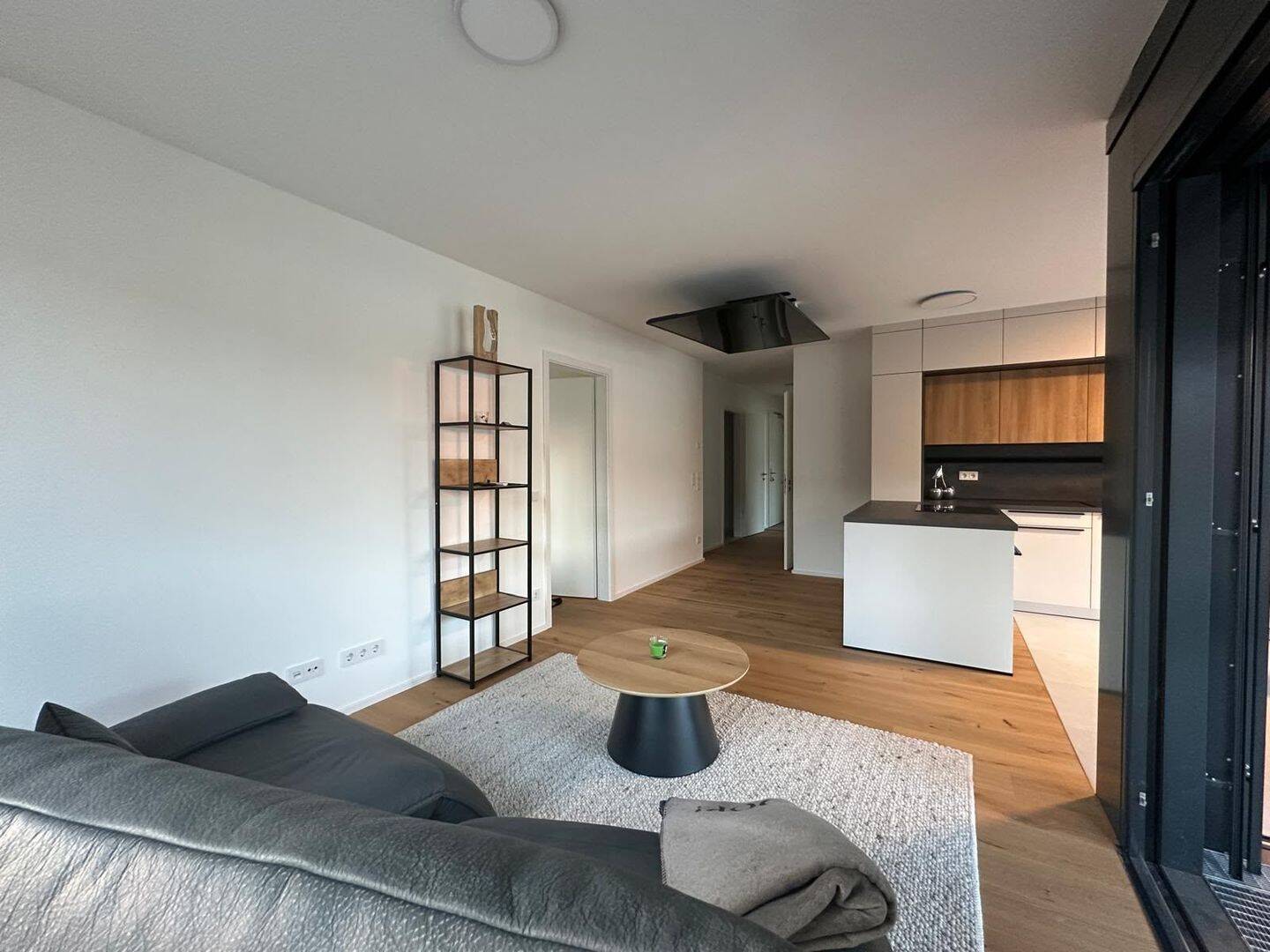 Exklusive 4-Zimmer-Luxuswohnung mit Süd-West-Loggia im Seetor Nürnberg – Nürnberg – Vorschaubild 2