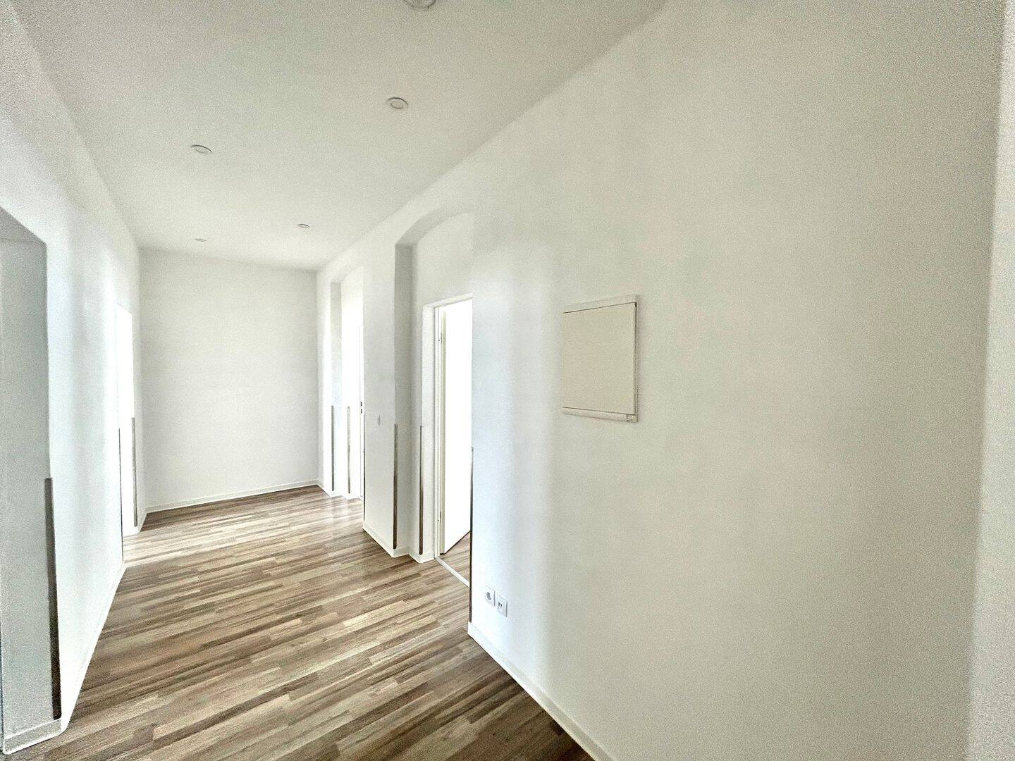 ***Großzügige 4,5-Zimmer-Wohnung mit offenem Wohnkonzept- Lutherviertel*** – Chemnitz – Vorschaubild 9