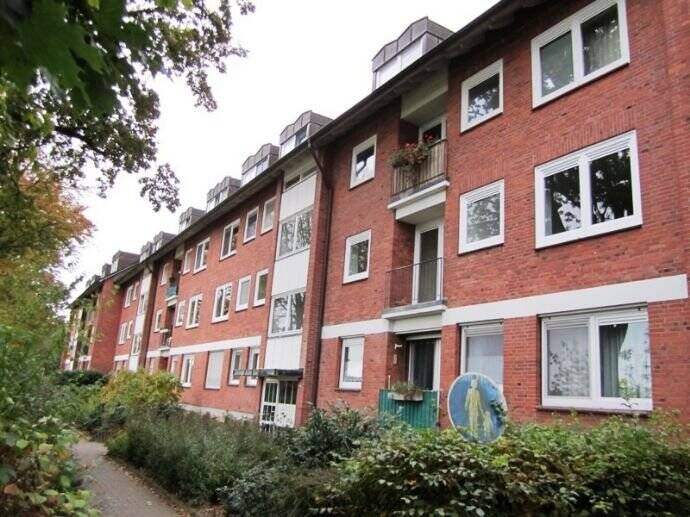 Helle Dachgeschosswohnung in ruhiger Wohnstraße