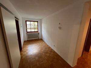 3,5-Zi-Whg.+Einbaukü., off. Kamin, Südterrasse+Gartenbenutzung im inn. Westen – 93049 Regensburg – Vorschaubild 6