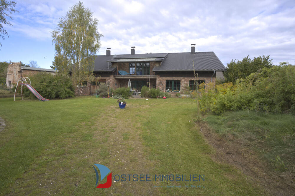 Machen Sie ein realistisches Preisangebot, Gutshaus, Wfl. ca. 400 m², EEK A+, 8 Zimmer, Grundstück rd. 3,8 ha, ges. Nfl. ca. 900 m², Schwimmteich, We – Heringsdorf – Vorschaubild 2