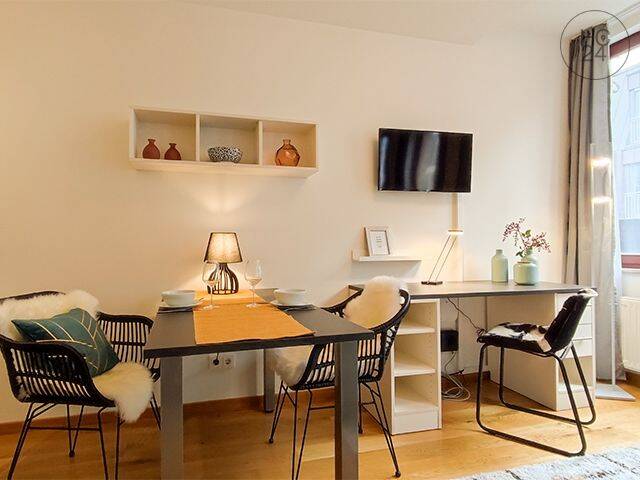 Modisch möbliertes und charmantes Studio Apartment in der Innenstadt von Leipzig (mit Balkon)