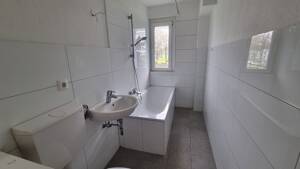 Gepflegte und Helle 2-Zimmer-Wohnung mit Einbauküche! – 45147 Essen – Vorschaubild 4