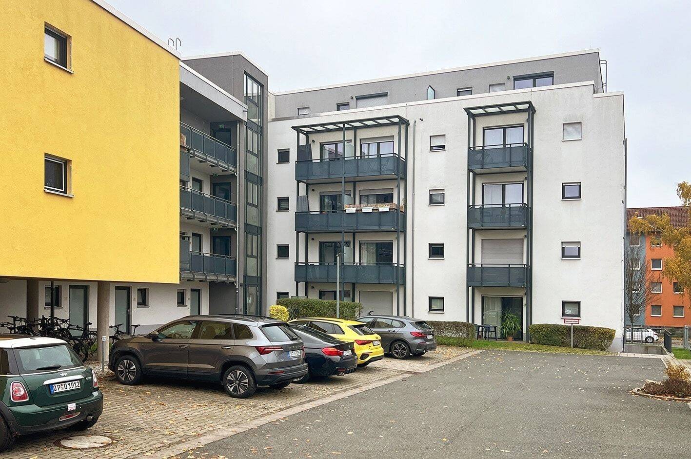 Traumhaftes und ruhiggelegenes Studentenapartment mit Fernblick - für Kapitalanleger oder ihr studierendes Kind