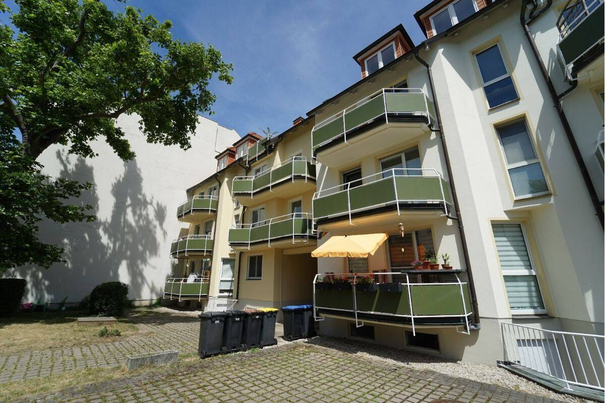 I frei werdend * 3-Raum ETW mit Balkon und Stellplatz in guter Lage I