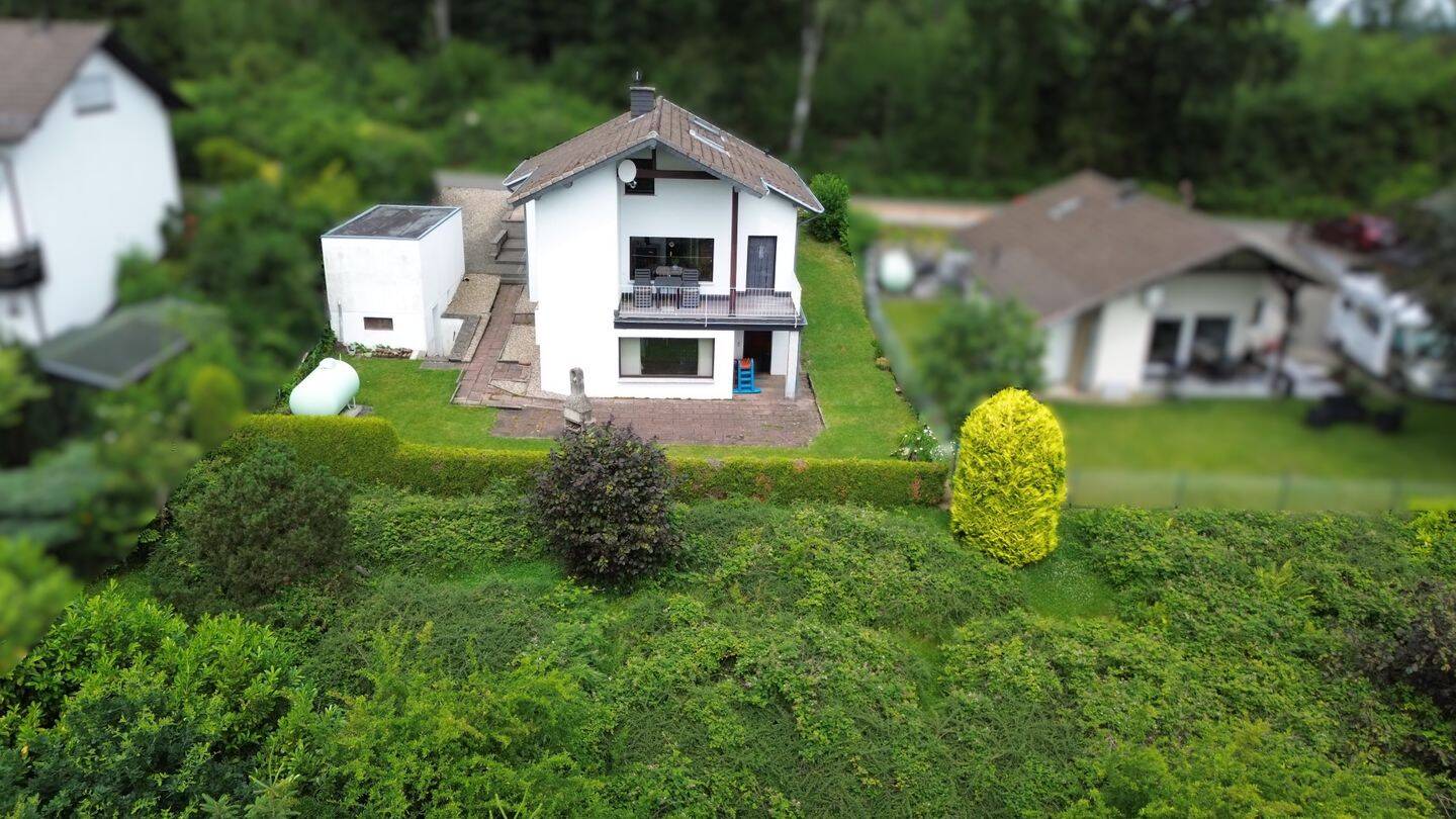 Fernblick inklusive - gepflegtes Einfamilienhaus mit Garten und zusätzlichem Grundstück – Much – Vorschaubild 4