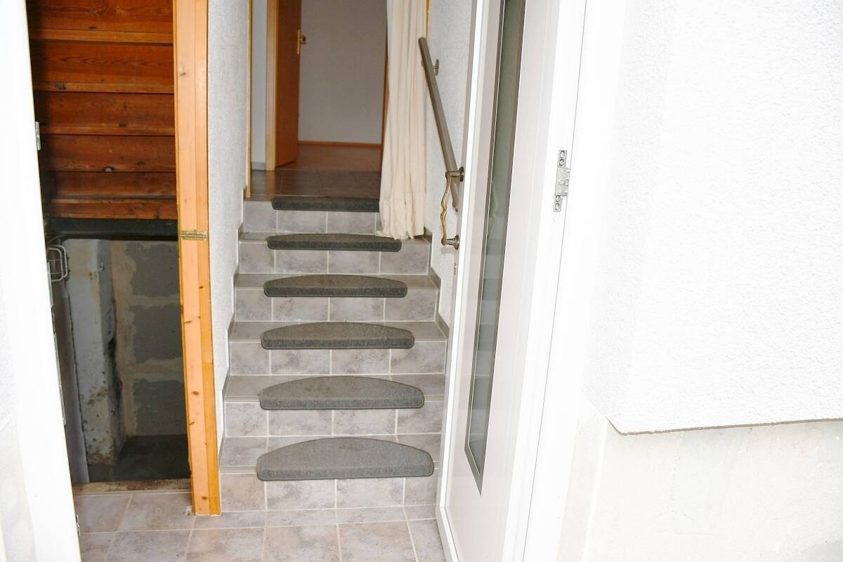 **RESERVIERT** Gemütliches Einfamilienhaus mit Option zur weiteren Bebauung, in angenehmer ruhiger Wohnlage von Groß-Bieberau – Groß-Bieberau – Vorschaubild 2