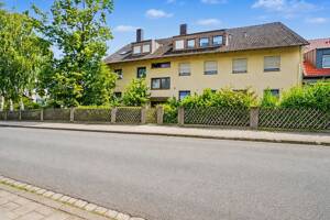 Sofort bezugsfrei! 1-Zimmer-Dachgeschoss-Wohnung in Erlangen-Alterlangen