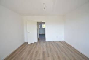 Ruhige Lage! Renovierte 3- Zi-Whg mit Balkon – 46149 Oberhausen – Vorschaubild 2